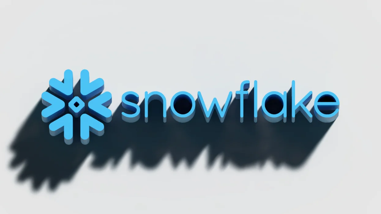 snowflake-logo-1.webp