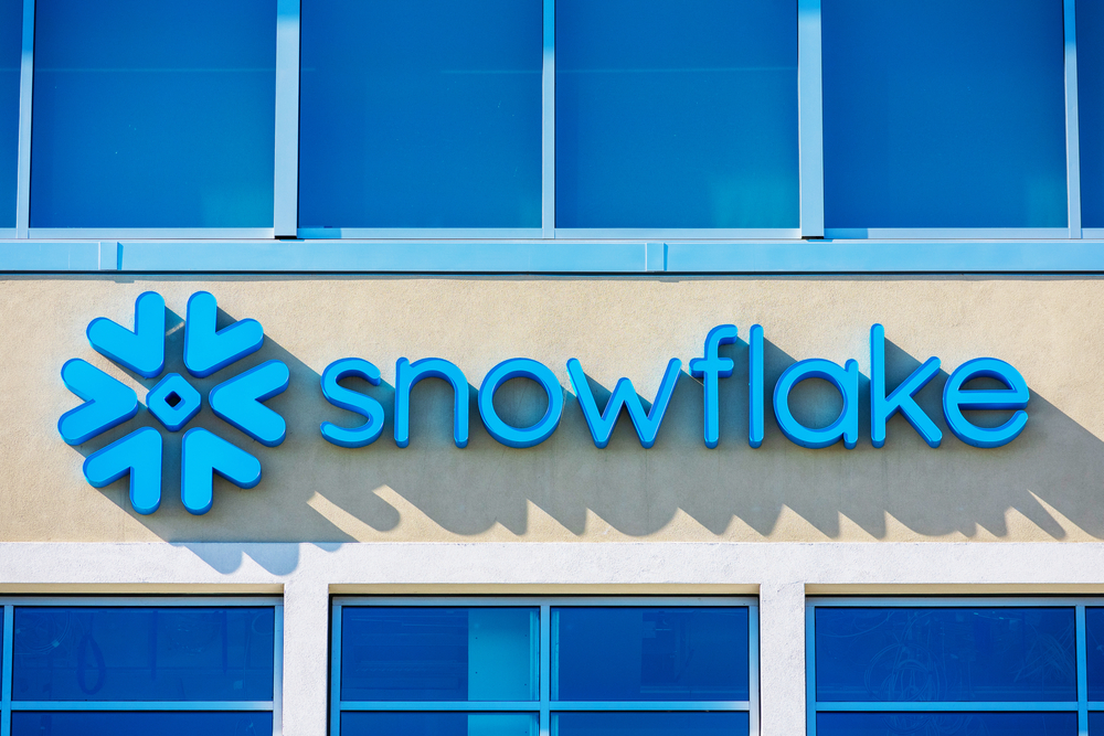 Snowflake logo
